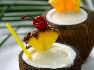 Piña Colada in Coconut